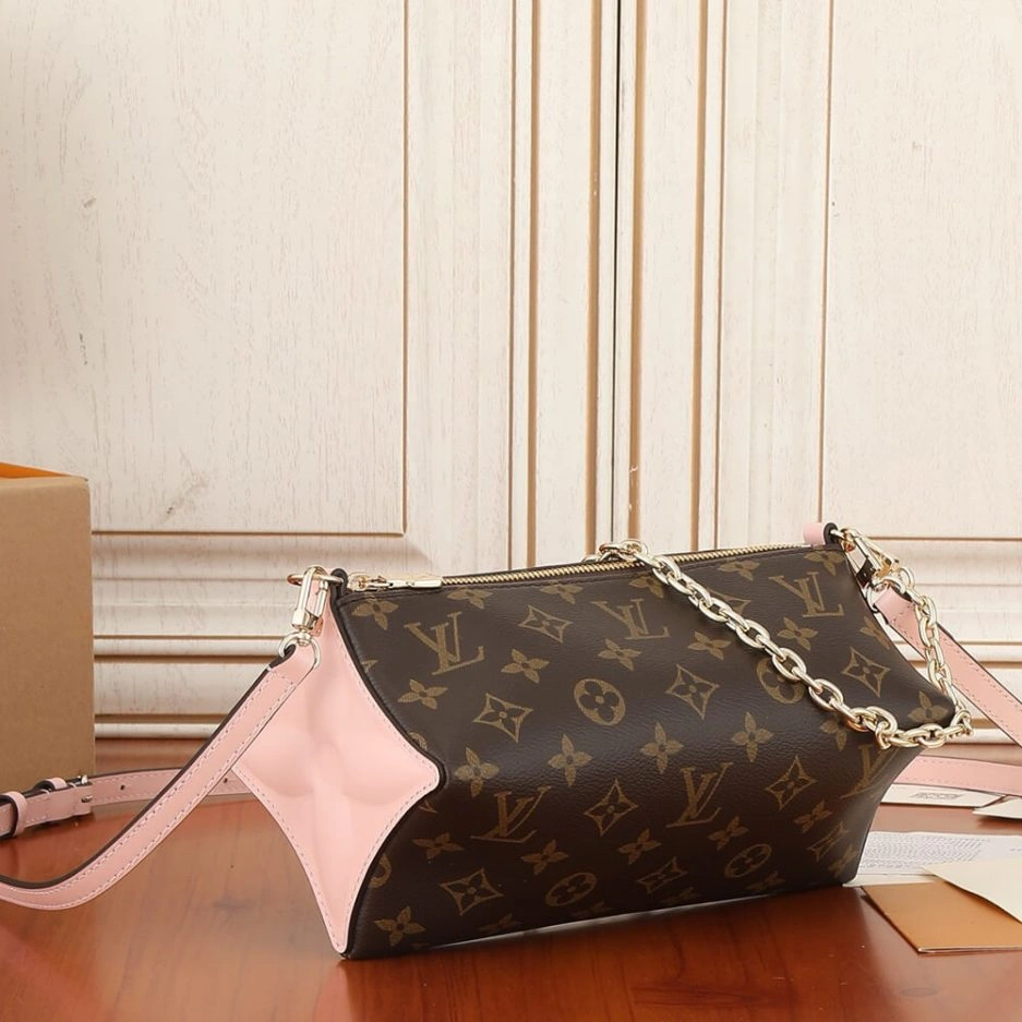 LV Bloom Pouch SunProtective 262
