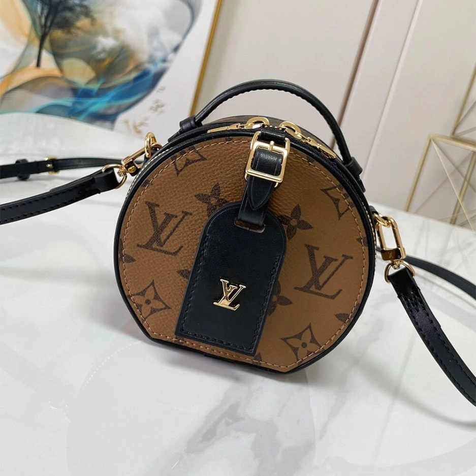 LV Boite Chapeau Souple MM Classic 398