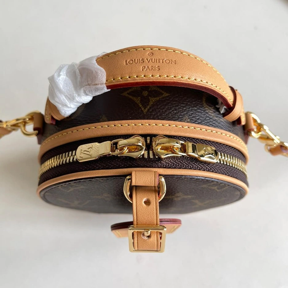 LV Boite Chapeau Souple MM Soft 388