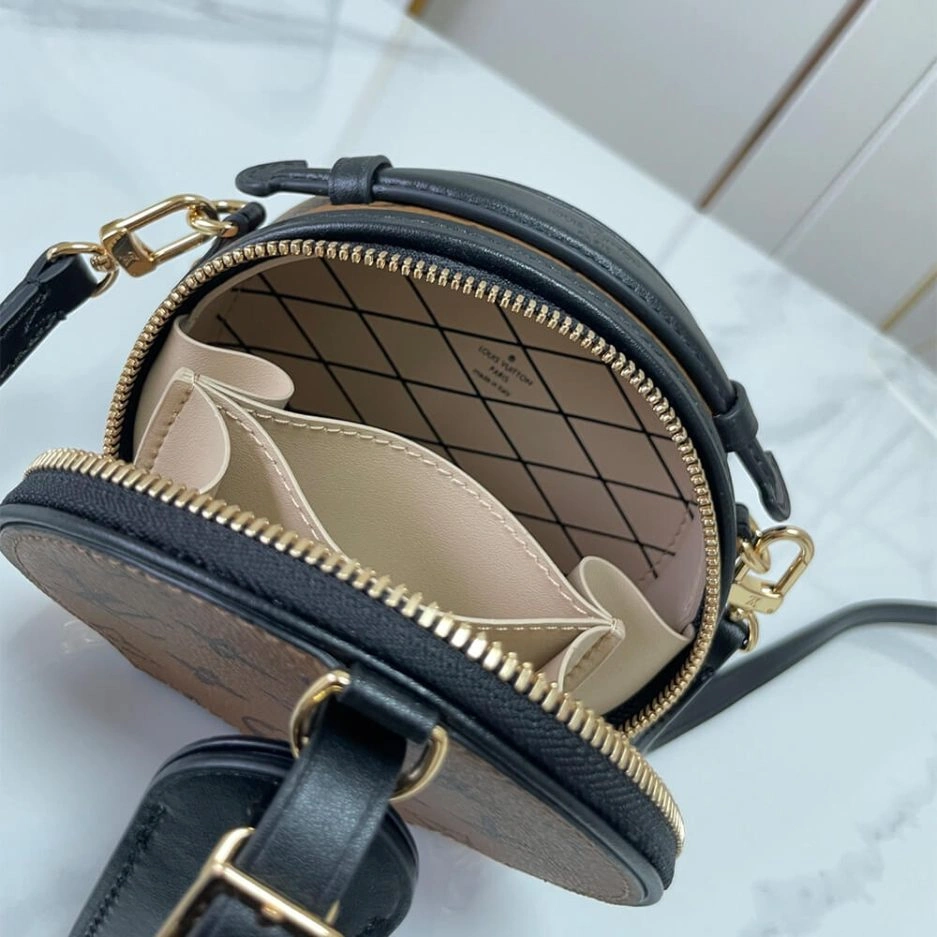 LV Boite Chapeau Souple MM Classic 398