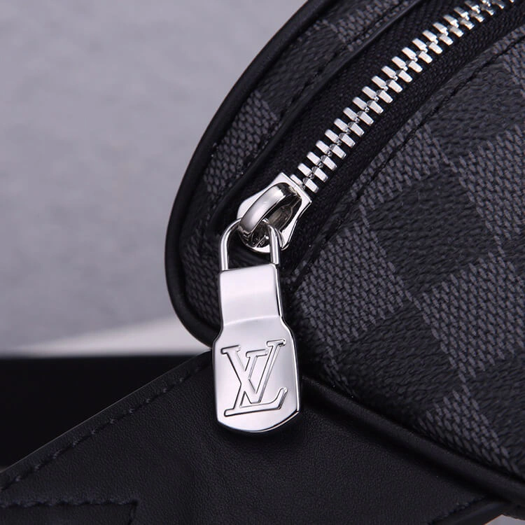 Seasonal LV Campus Bumbag 734