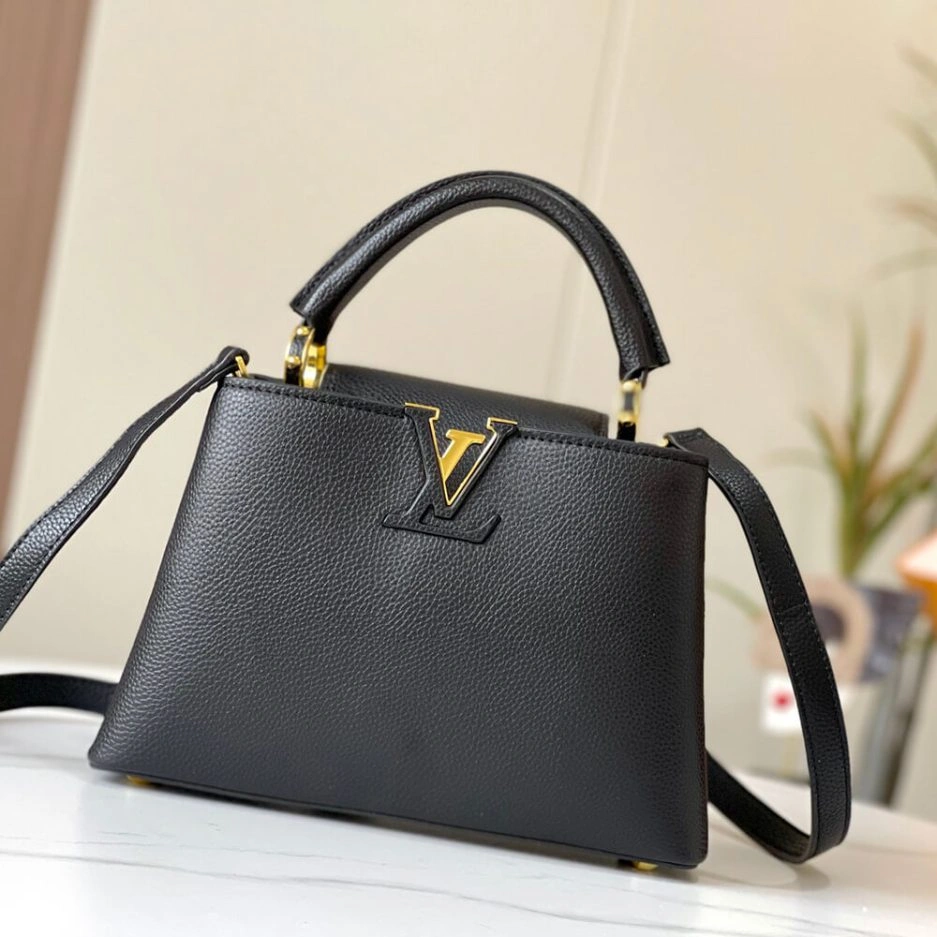 Stretchable LV Capucines BB 440