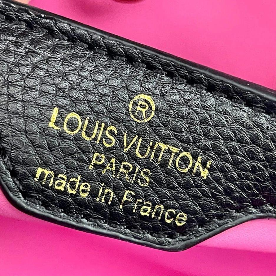 Stretchable LV Capucines BB 440