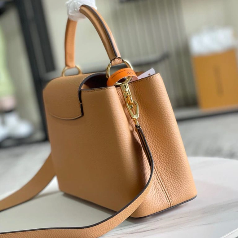 Stretchable LV Capucines MM 449