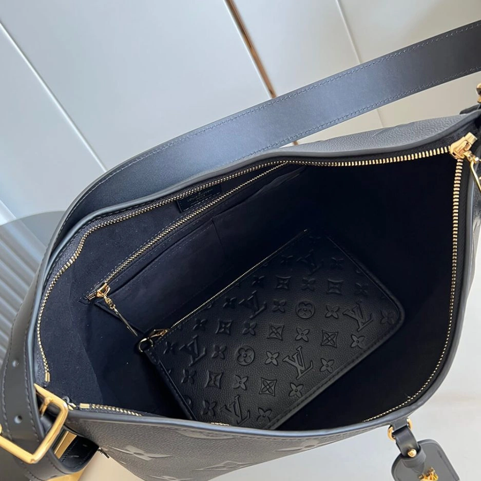 LV CarryAll MM WrinkleFree 337