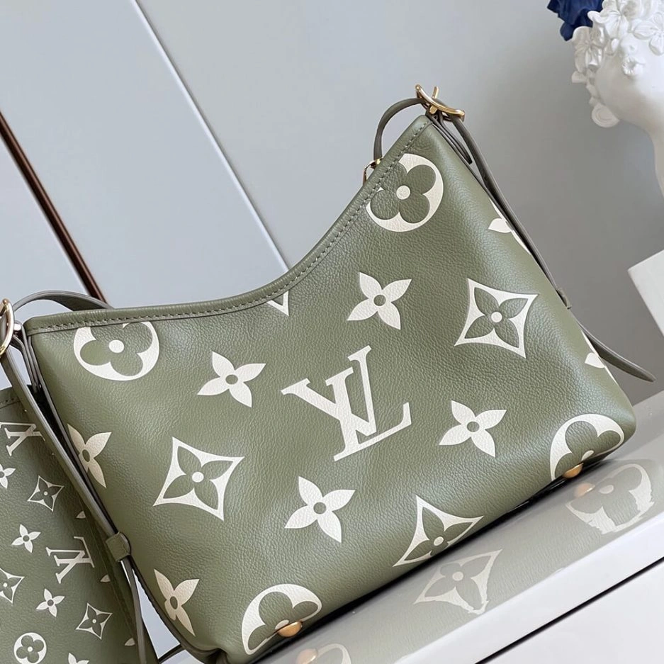 LV CarryAll PM Youthful 352