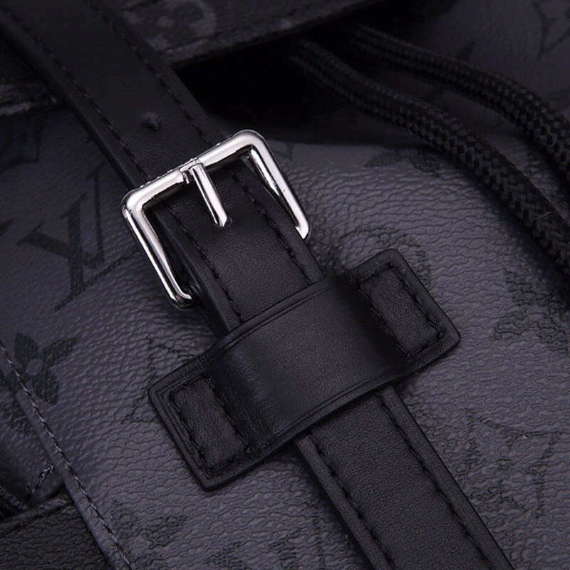 LV Christopher PM Backpack ComfortFit 675