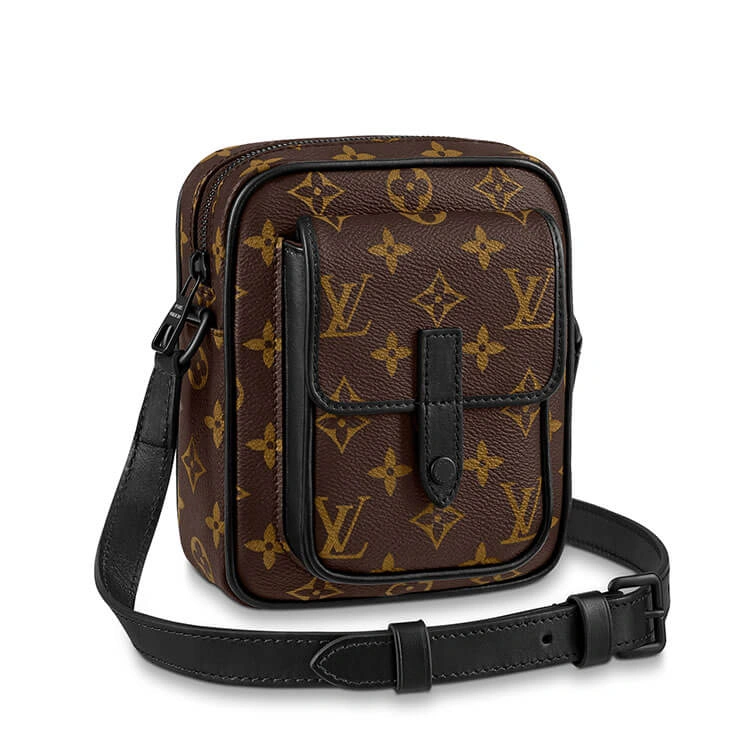 LV Christopher Wearable Wallet Chic 785