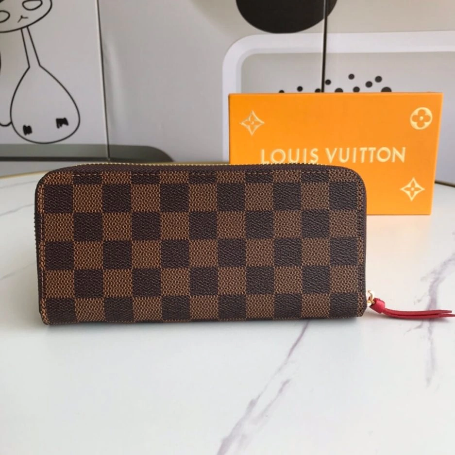 LV Clémence Wallet Snug 386