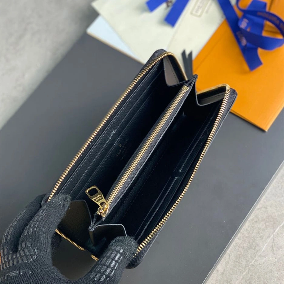 LV Clémence Wallet Practical 407