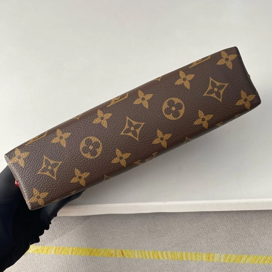 Resilient LV Cosmetic Pouch MM 198