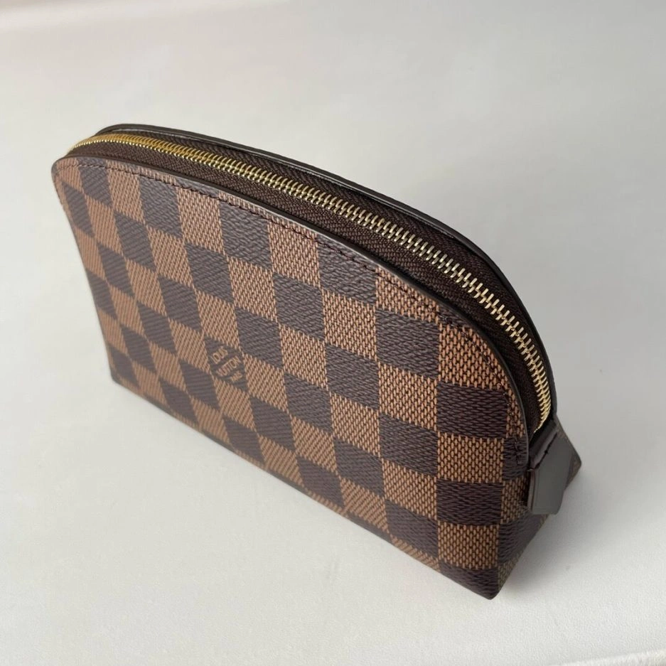 LV Cosmetic Pouch PM FreshLook 177