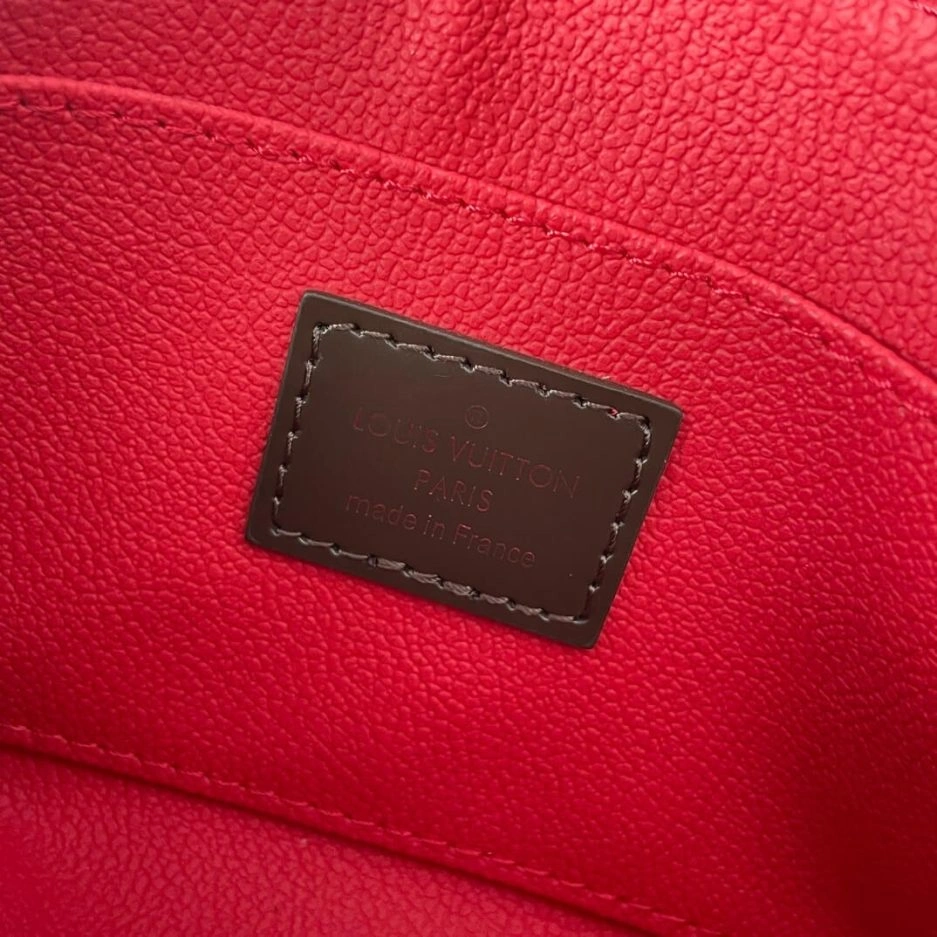 LV Cosmetic Pouch PM FreshLook 177