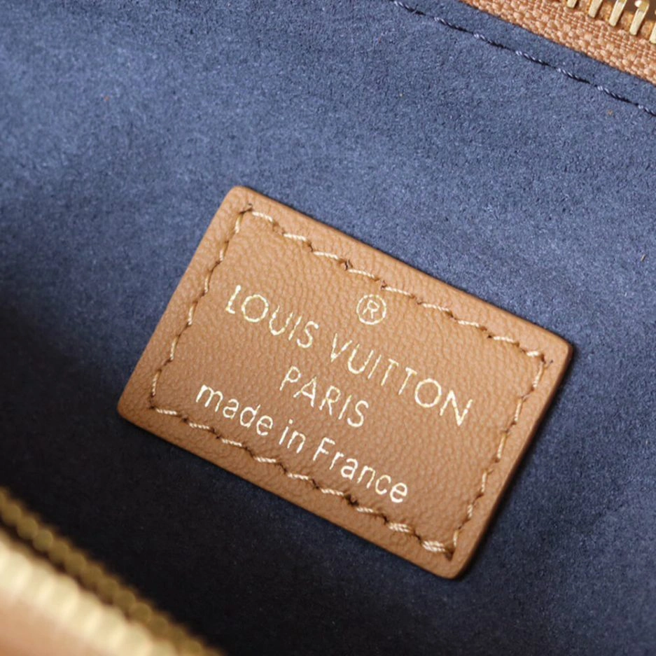 LV Coussin BB Attractive 245