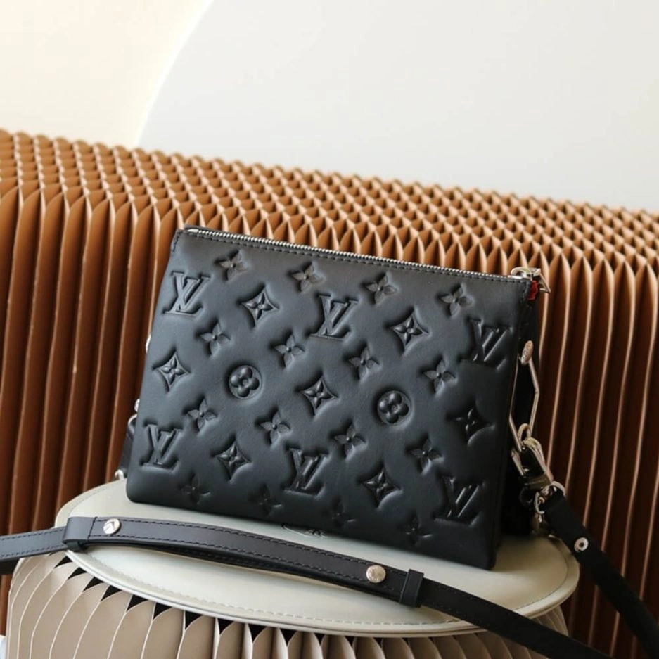 Bright LV Coussin BB 165