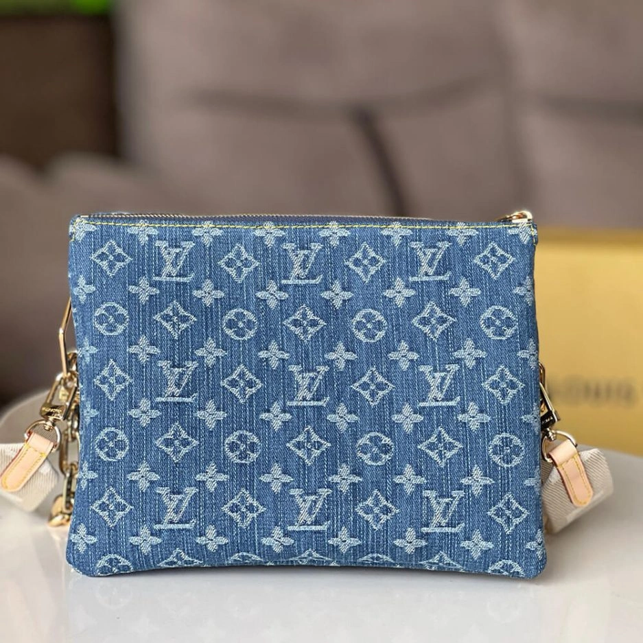 Neat LV Coussin PM 436