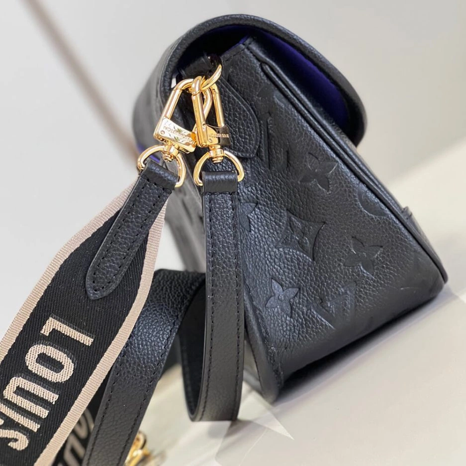 LV DIANE BAG Versatile 414