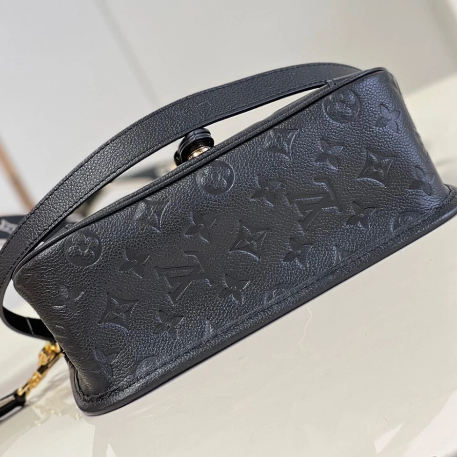 LV DIANE BAG Versatile 414