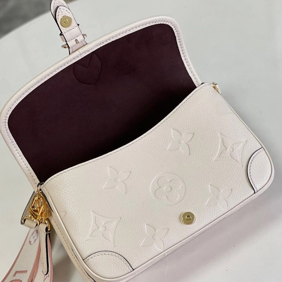 LV DIANE BAG Durable 420