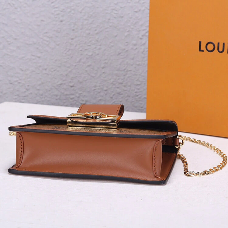 LV Dauphine Chain Wallet Casual 730