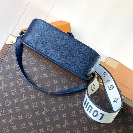 LV Diane Cozy 167