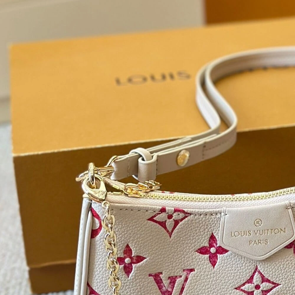 LV EASY POUCH ON STRAP BAG Comfortable 219