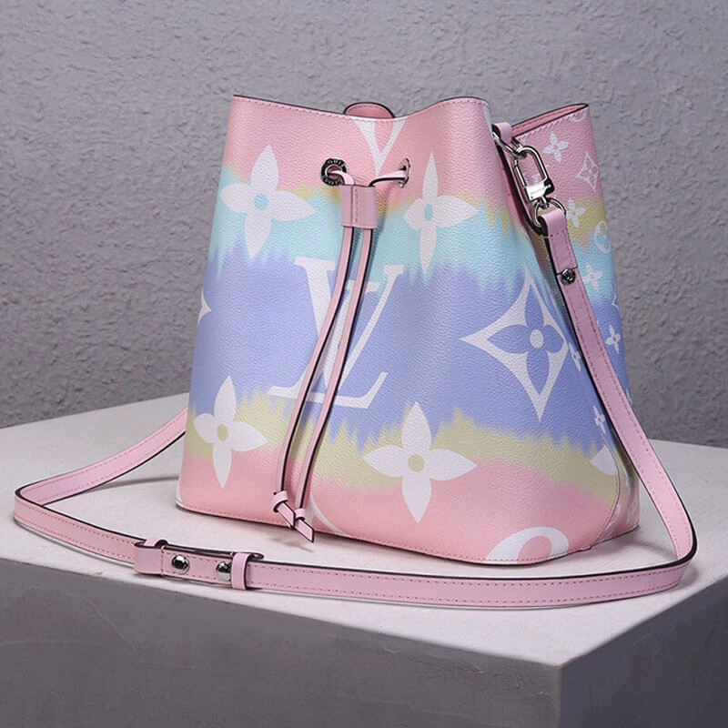 LV Escale NeoNoe MM Bag HighPerformance 690