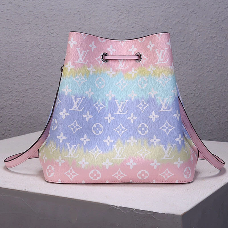 LV Escale NeoNoe MM Bag HighPerformance 690