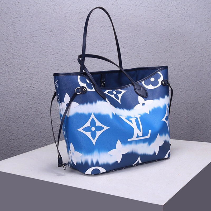 LV Escale Neverfull MM Tote TechFriendly 685