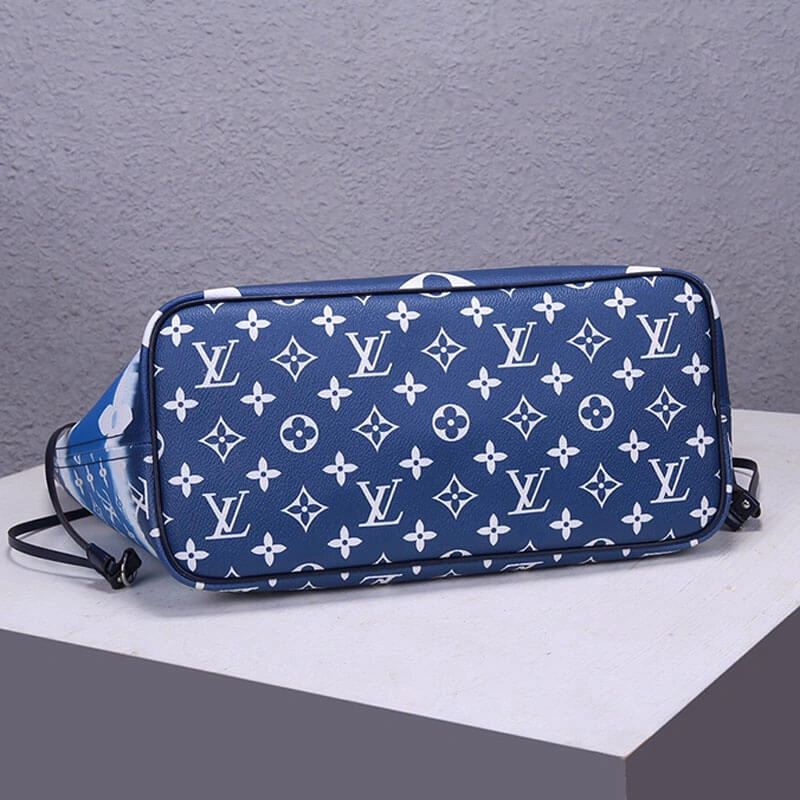 LV Escale Neverfull MM Tote TechFriendly 685