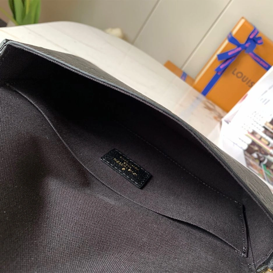 GoodFit LV Félicie Pochette 433
