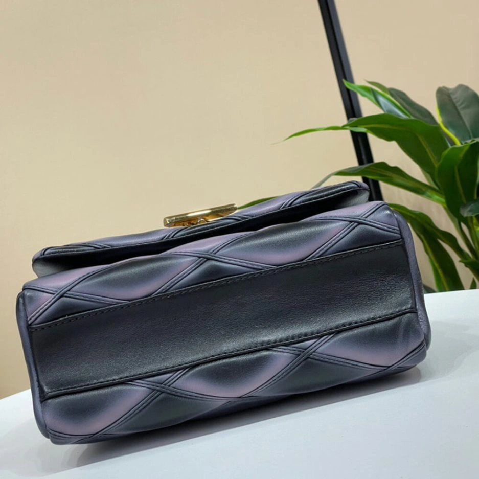 LV GO-14 MM Snug 299