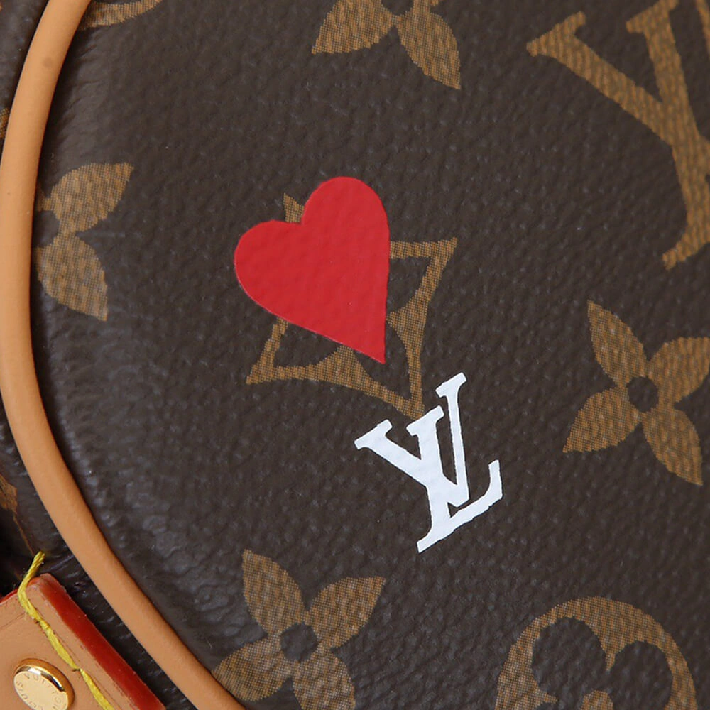 Attractive LV Game On Coeur 650