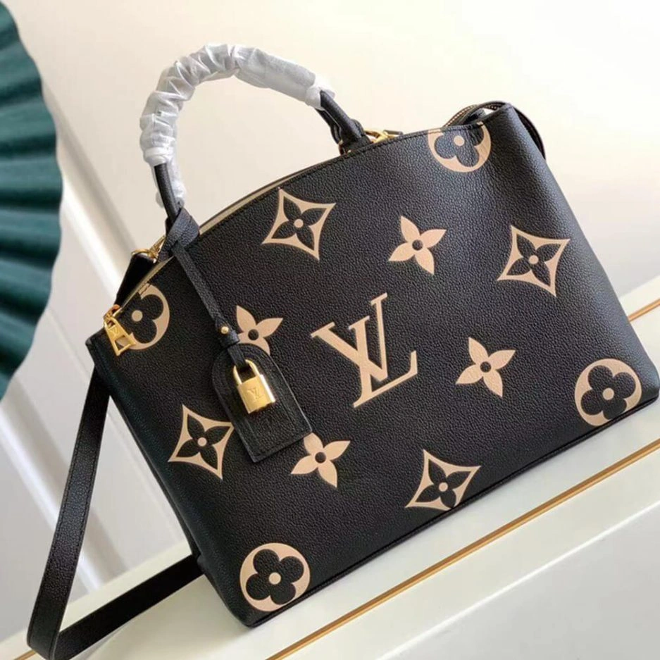LV Grand Palais SportInspired 272