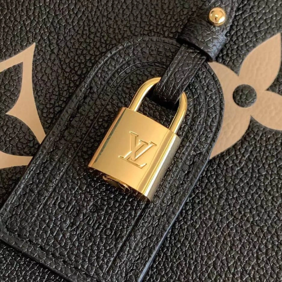 LV Grand Palais SportInspired 272
