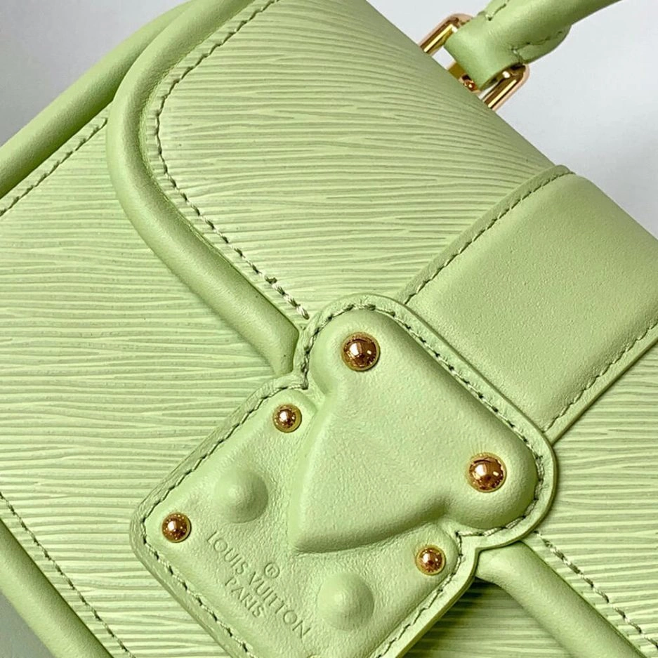 LV Hide and Seek Functional 183