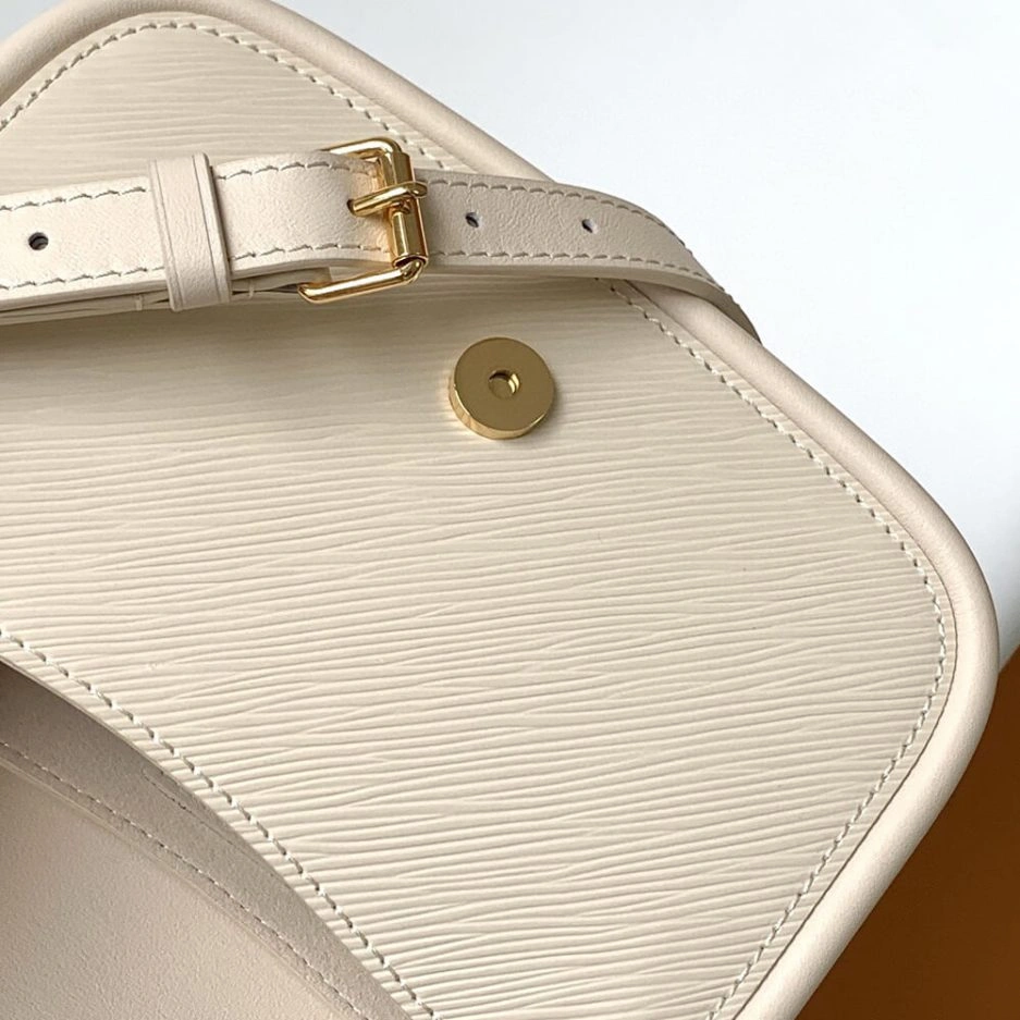 Effortless LV Hide and Seek 161