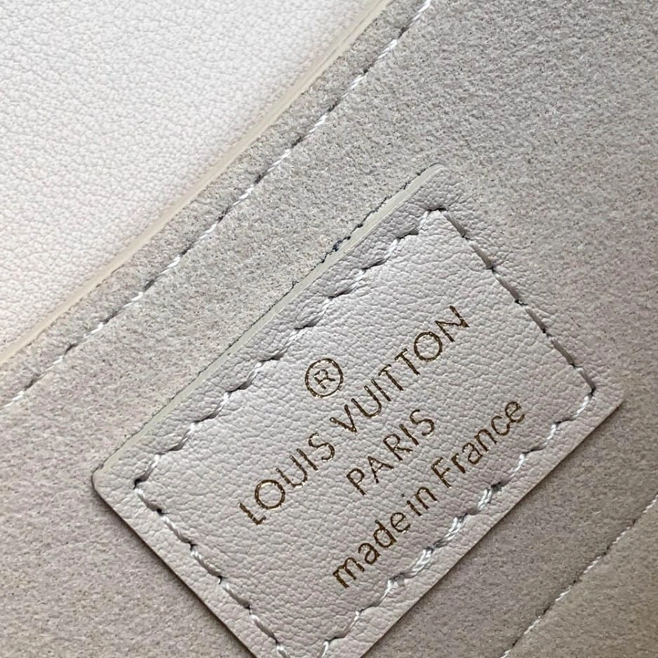Effortless LV Hide and Seek 161