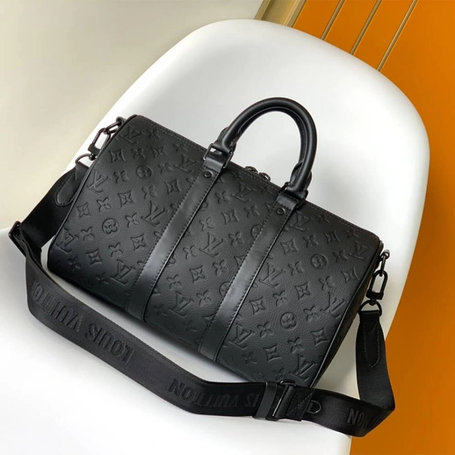 LV Keepall Bandoulière Sleek 251