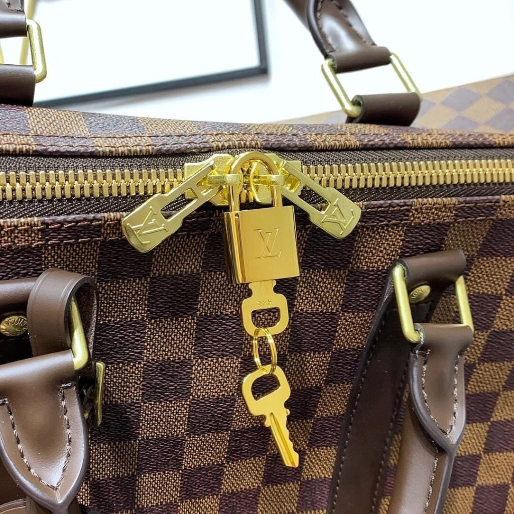 Vibrant LV Keepall Bandoulière 185