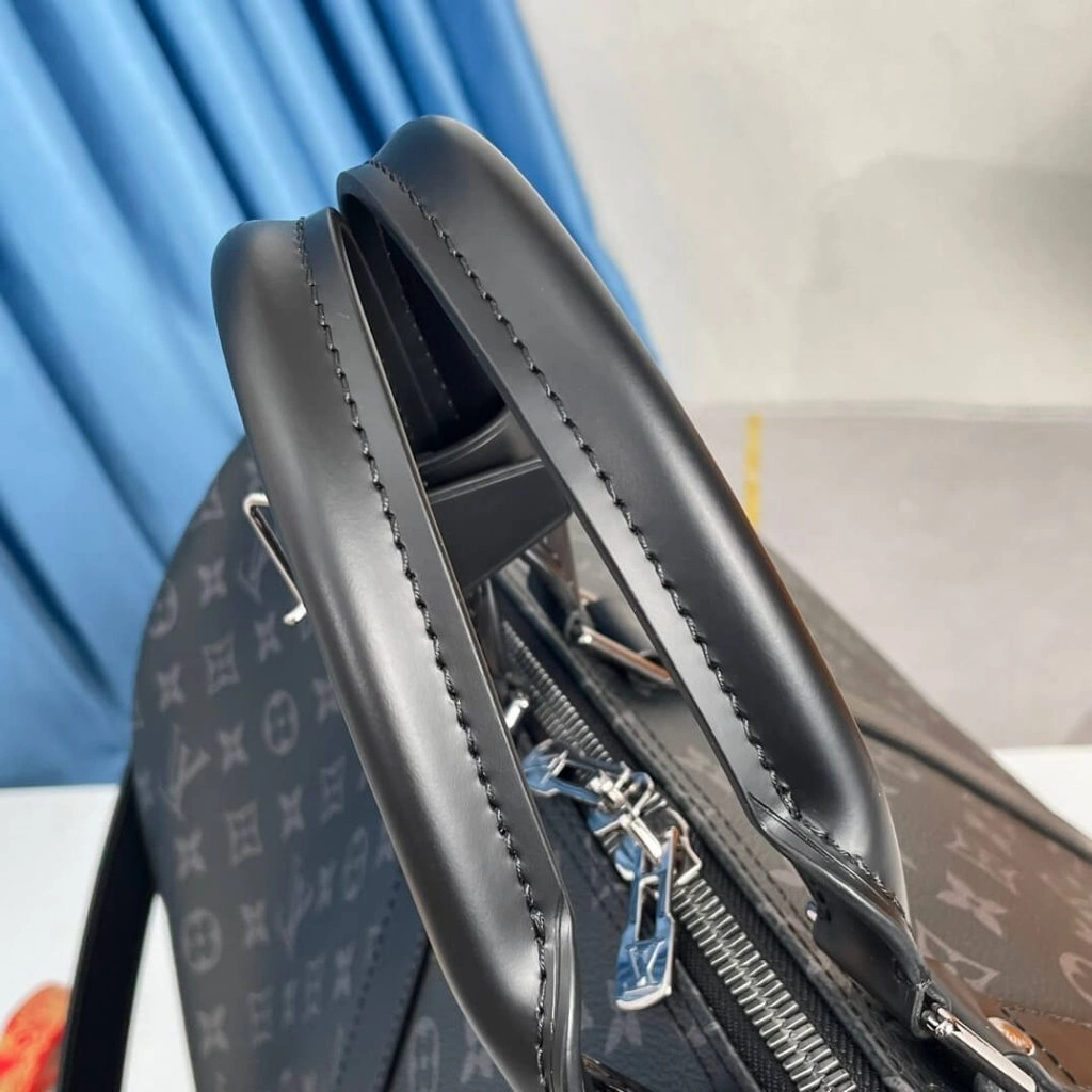 LV Keepall Bandoulière ZipUp 242