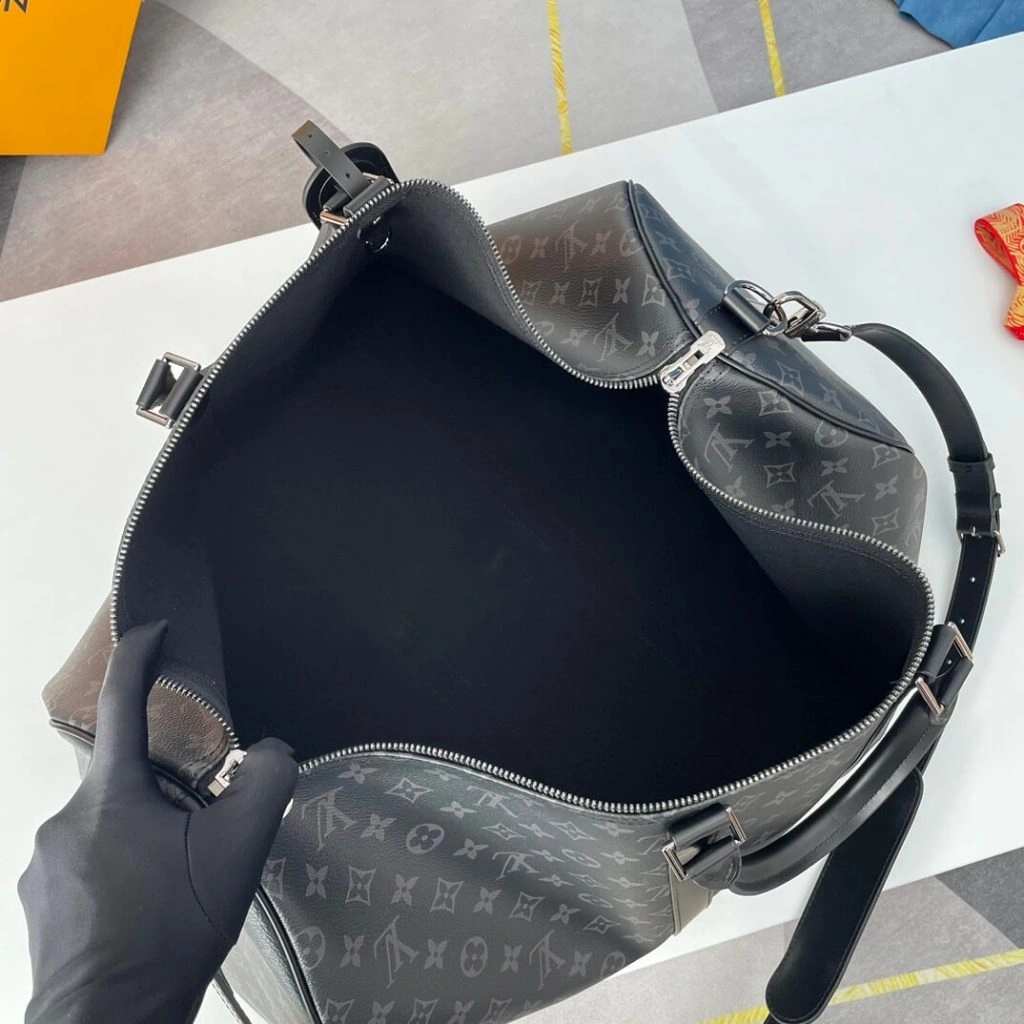 LV Keepall Bandoulière ZipUp 242