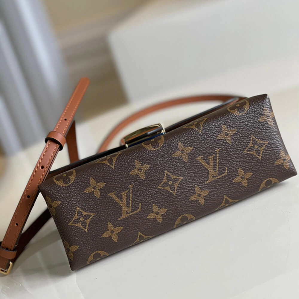 Elegant LV LOCKY BB 634
