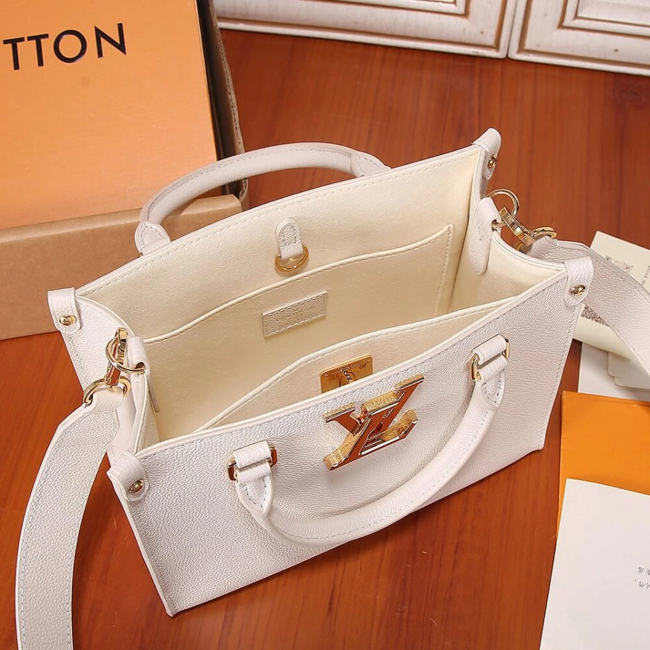 Comfortable LV Lock & Go 303