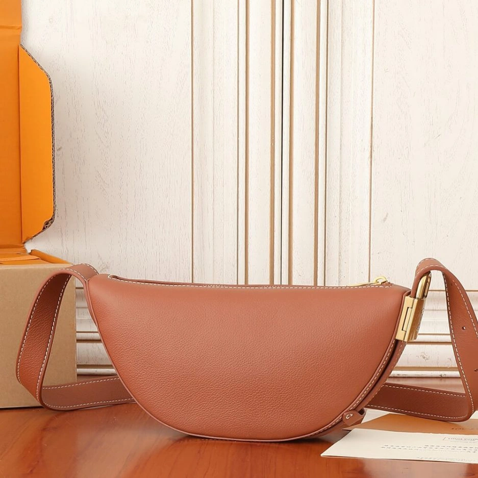 WellDesigned LV Low Key Bumbag 208