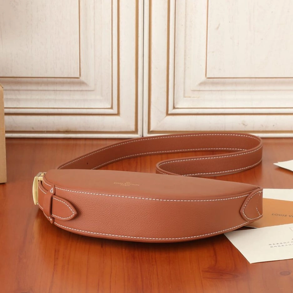 WellDesigned LV Low Key Bumbag 208