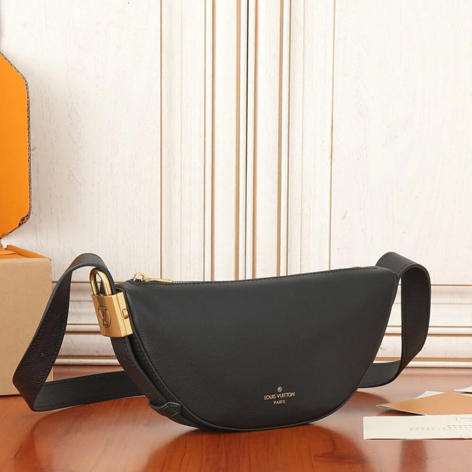 Casual LV Low Key Bumbag 218