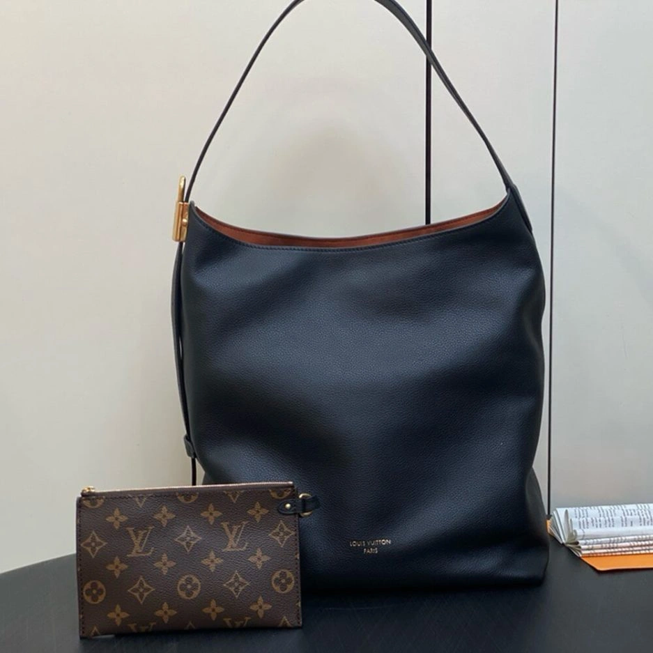 LV Low Key Hobo MM Lightweight 355
