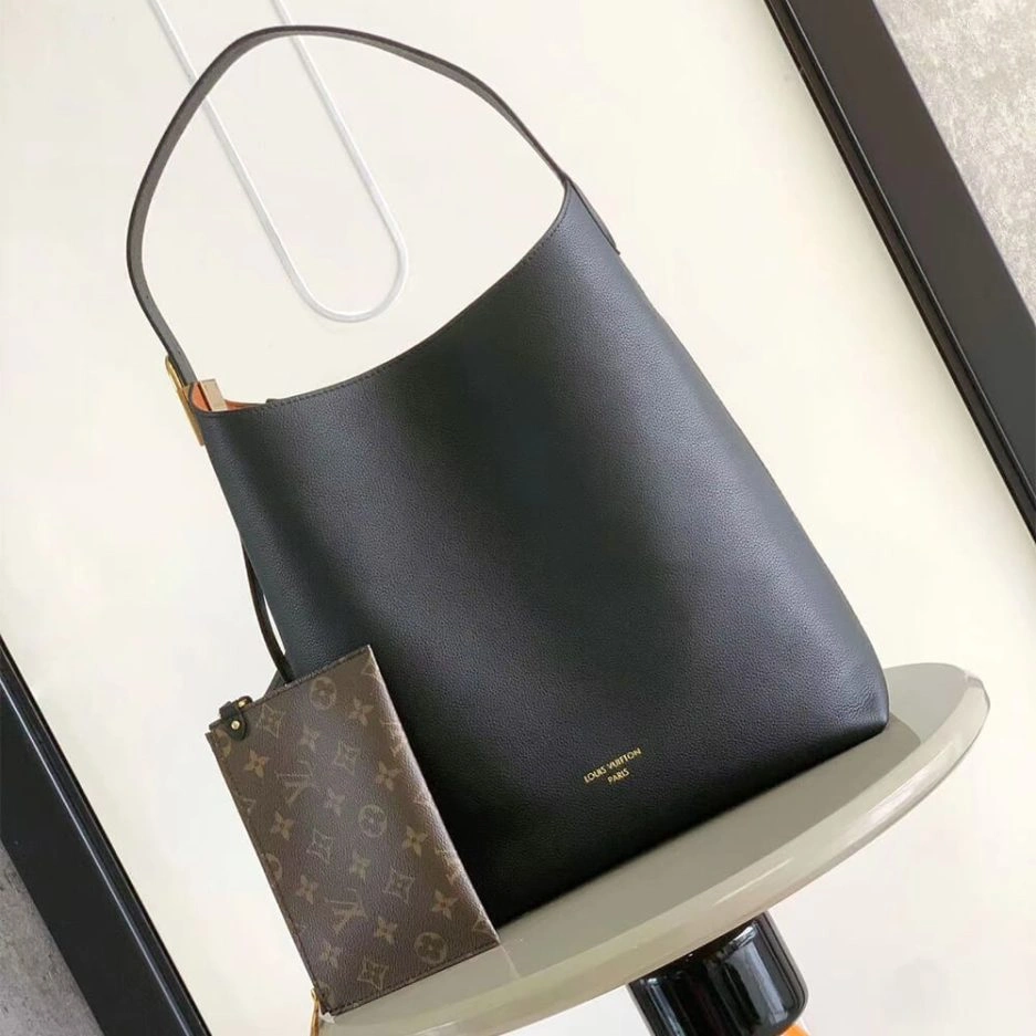 LV Low Key Hobo MM AllSeason 291