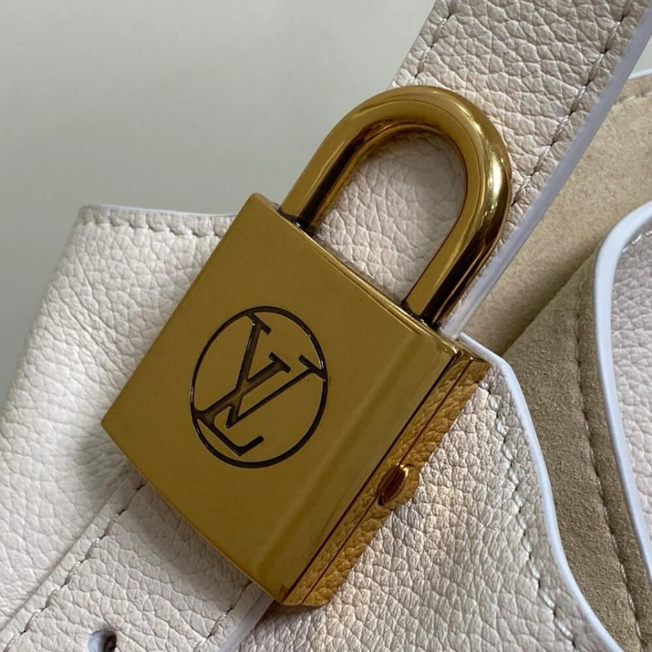 LV Low Key Hobo MM Affordable 326